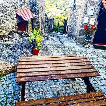 José Domingos Hébergement de vacances *